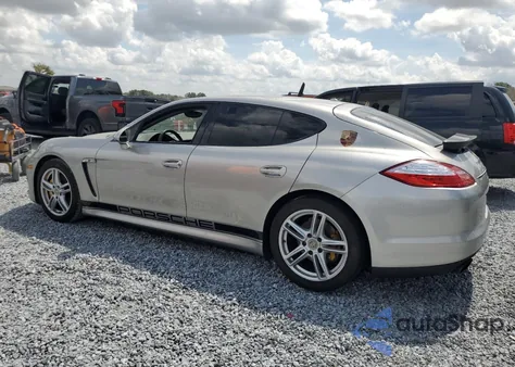 2011 Porsche Panamera 2 z USA, uszkodzony, nr VIN WP0AA2A73BL010872